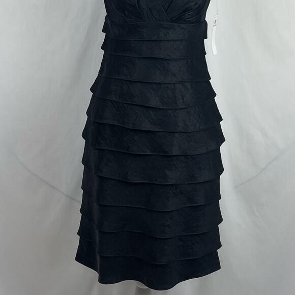 London Style Metallic Black Tulip Fitted Party Event Dress NWT Size 10 - Picture 4 of 14